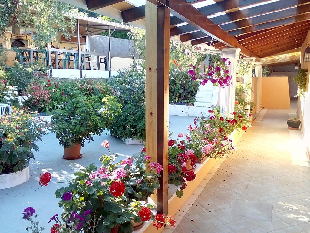 Marika Garden Studios Moraitika Exterior photo